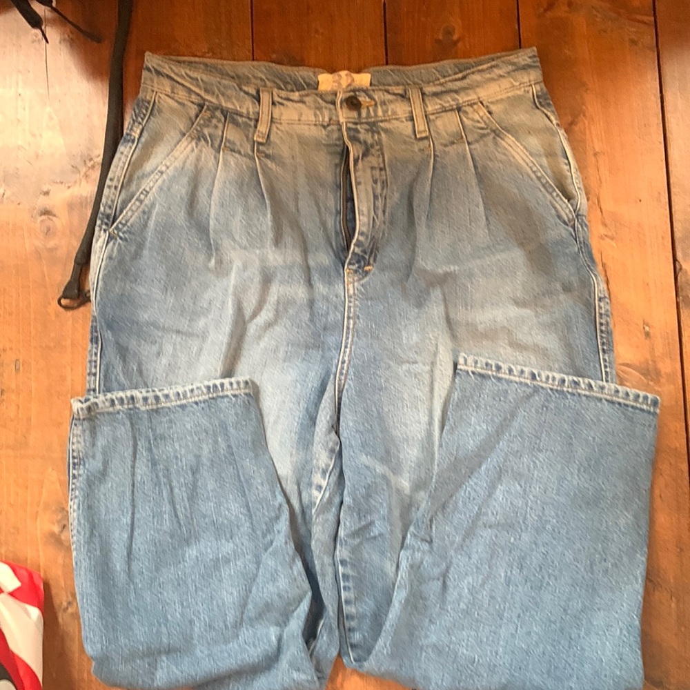 WE THE FREE JEANS